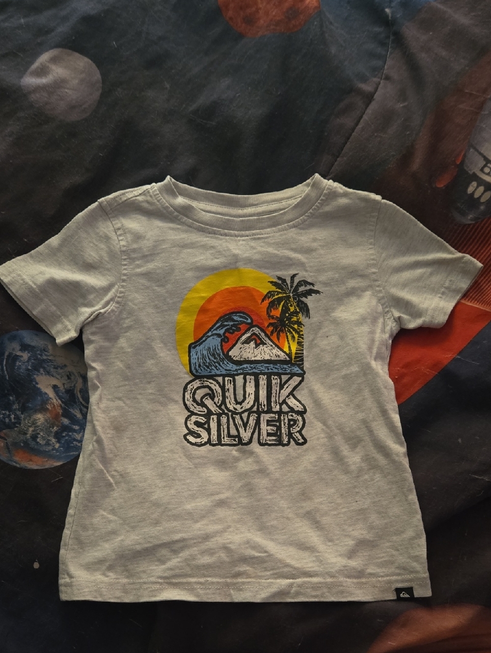 Quiksilver Kids' Graphic Tee in Light Gray - Retro Surf